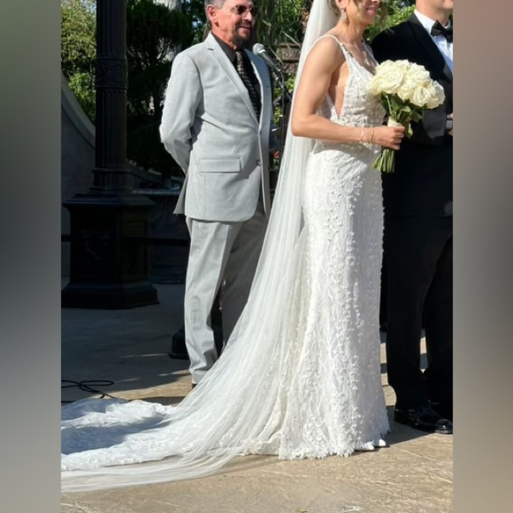 Made with love Harlow v2 wedding dress and veil